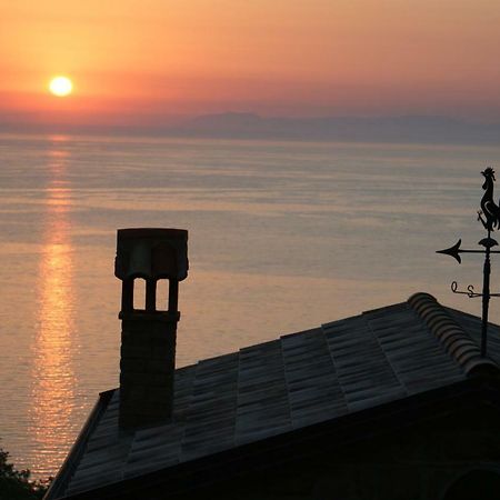Bellezza In Cilento Panoramic Apts Кастеллабате Экстерьер фото