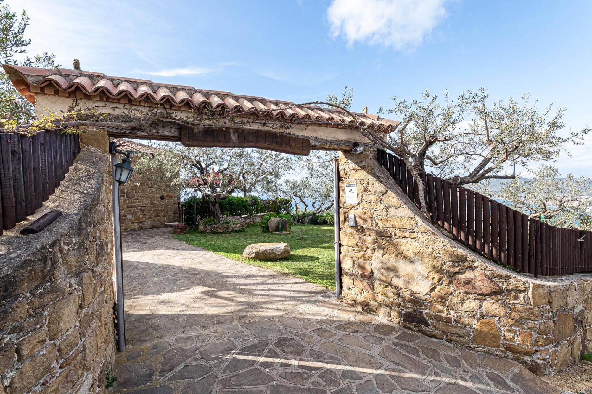 Bellezza In Cilento Panoramic Apts Кастеллабате Экстерьер фото
