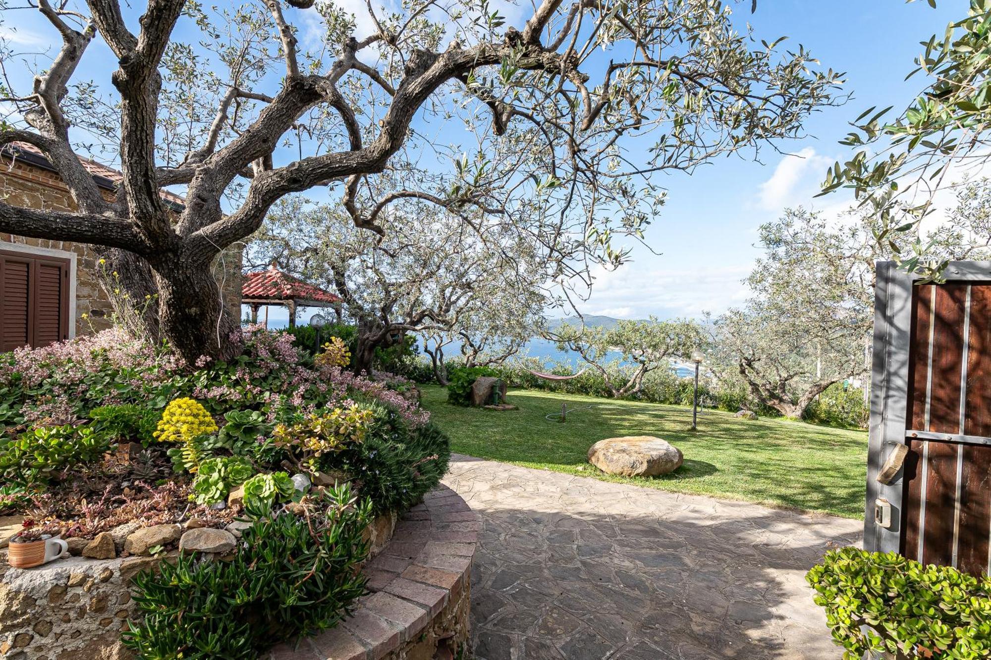Bellezza In Cilento Panoramic Apts Кастеллабате Экстерьер фото