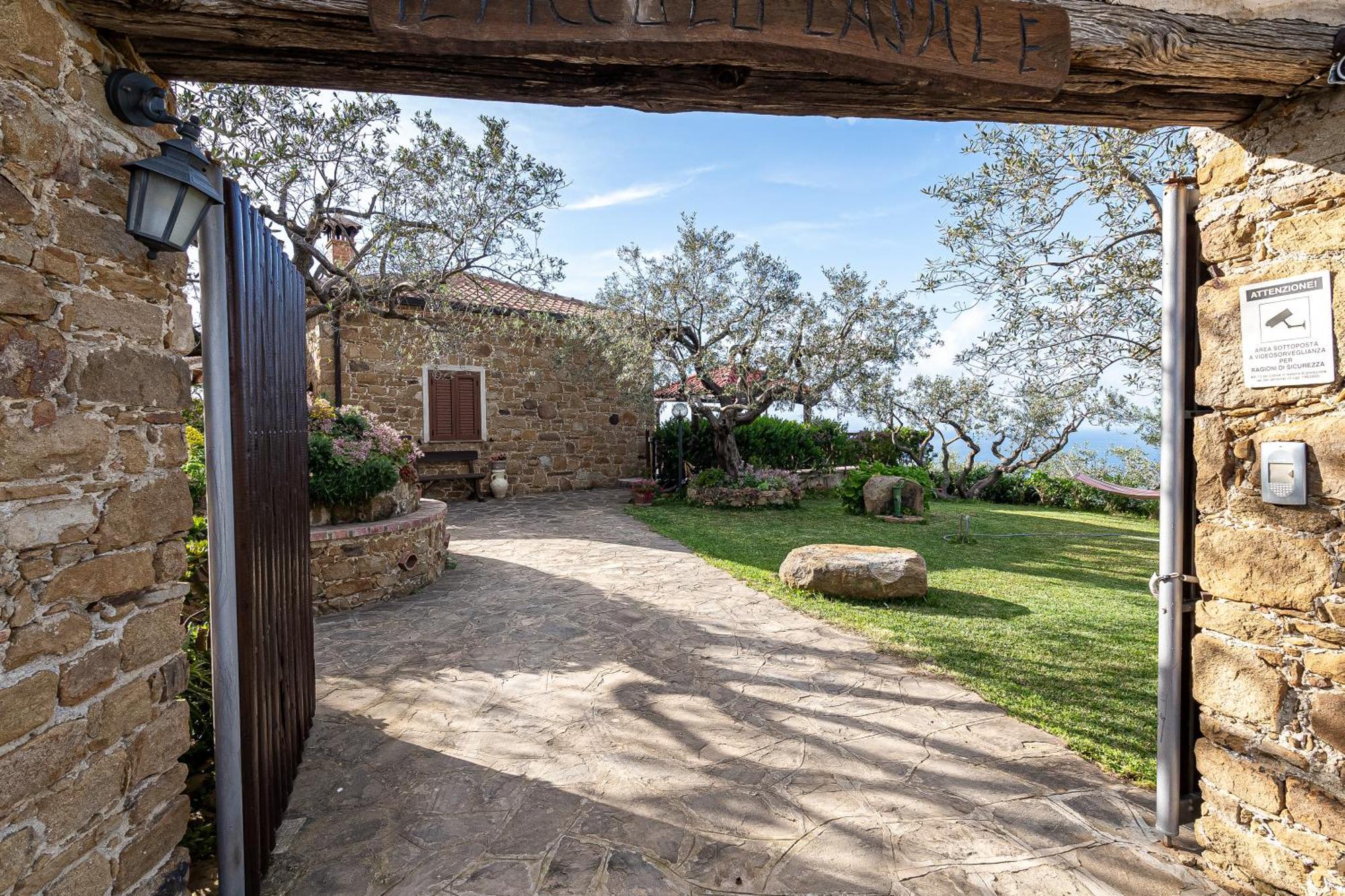 Bellezza In Cilento Panoramic Apts Кастеллабате Экстерьер фото