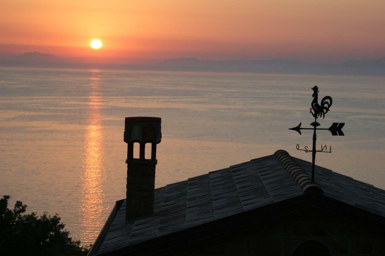 Bellezza In Cilento Panoramic Apts Кастеллабате Экстерьер фото